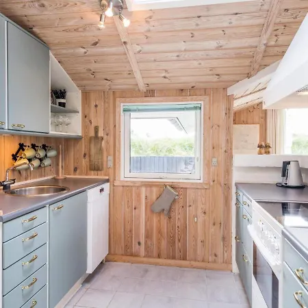 Holiday home Holiday Lxiv *